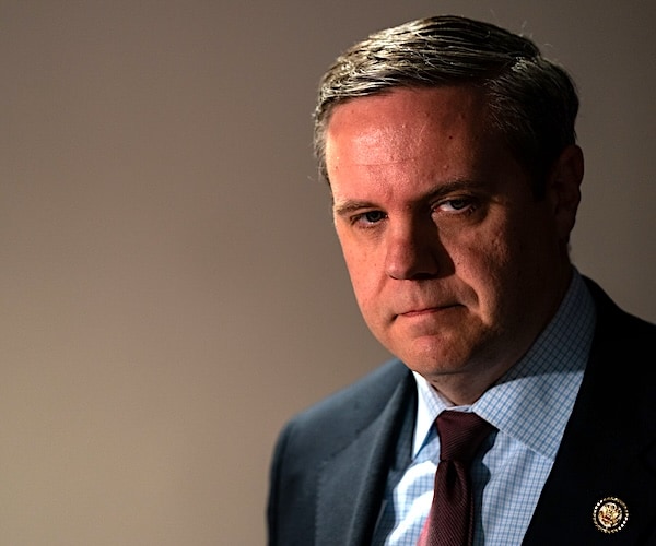 Trump Withdraws Hurd Endorsement Over 'Lack of Support' on Tariffs