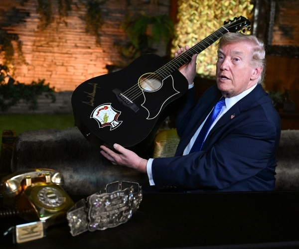 At Graceland, Trump Shares His Burning Love for Elvis