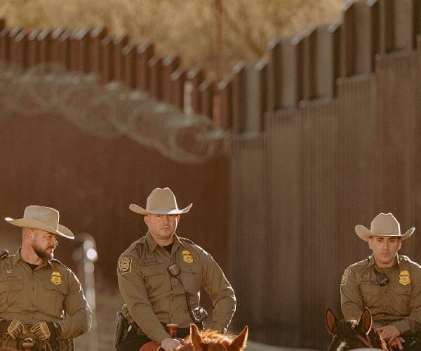 Hundreds of Iranians Apprehended at US Border Under Trump