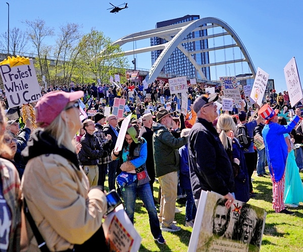 Army Reviewing Apache Flyby Near Kid Rock, 'No Kings' Protesters