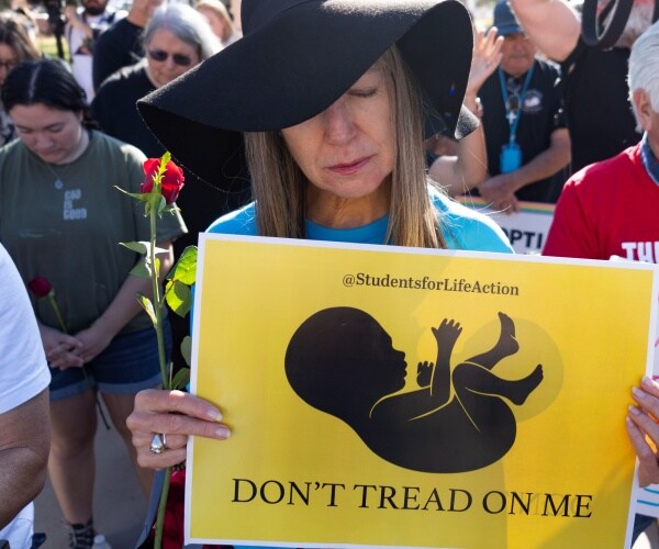 Group Urges Trump to Pardon 21 Anti-abortion Activists