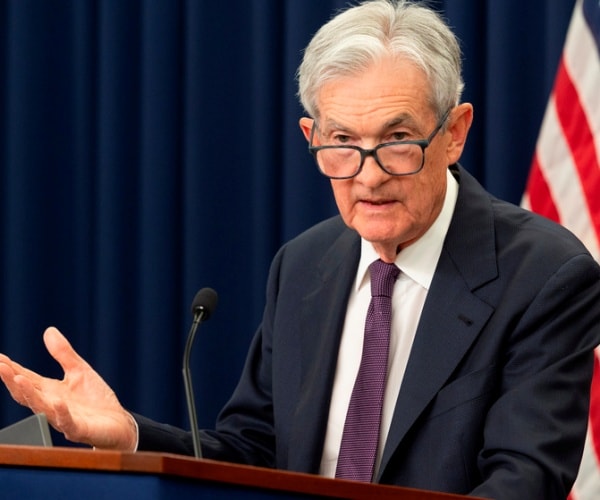 Powell to Remain at Fed Amid Tension With Trump, Legal Scrutiny