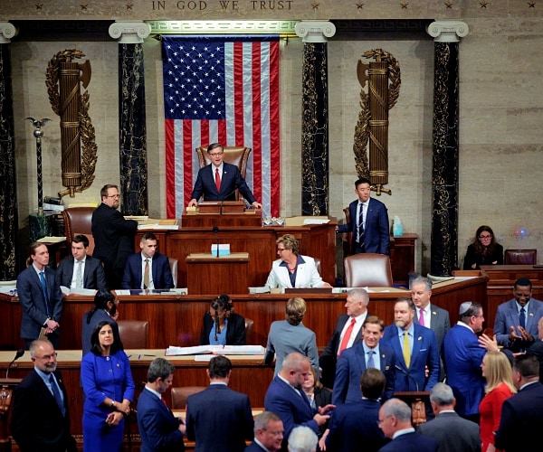 House Unanimously Kills Senators' Lawsuit Measure