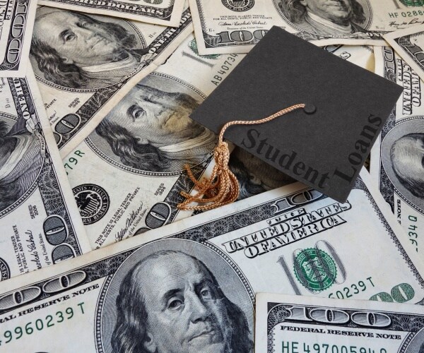 7.7 Million Student Loan Borrowers Default on $181 Billion in Debt