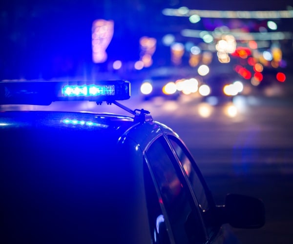 2 Bank Employees Fatally Shot in Bank Robbery in Kentucky