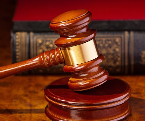 Judge Flags Detention Concerns, Transfers ICE Case to N.M.