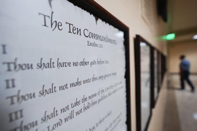 Ten Commandments Won't Go in La. Classrooms until at Least November