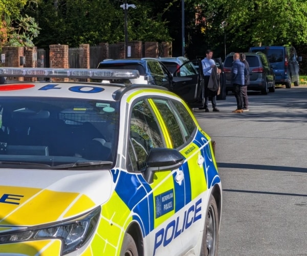 UK Police Arrest 2 Over Synagogue Arson Attack