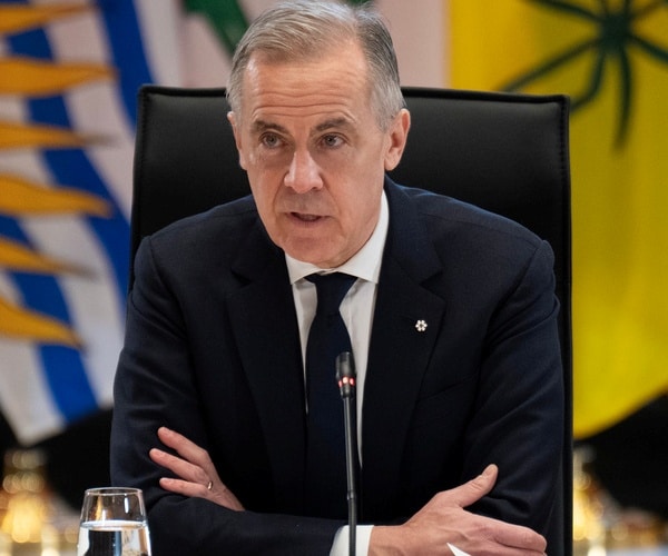 Carney Backs Warsh for Fed Chair