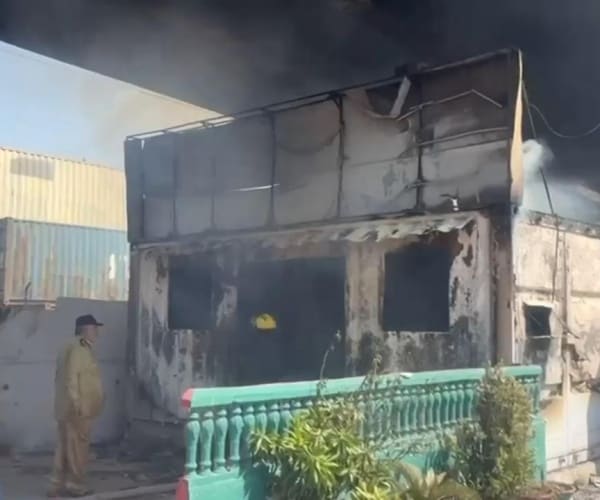 At Least 22 Killed in Pakistan as Protesters Try to Storm US Consulate