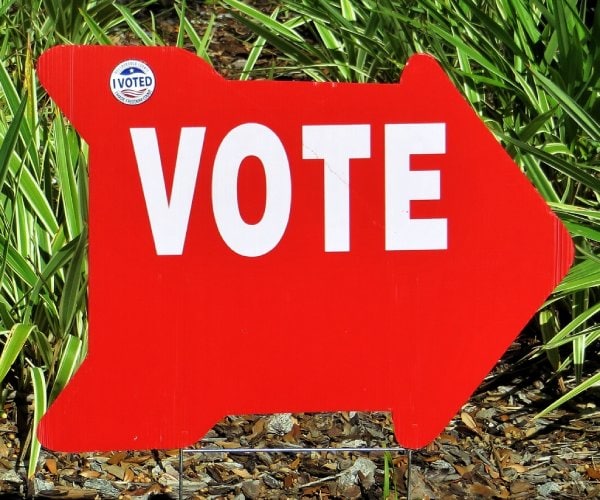 Dems Pour Cash Into Key Alaska, Pa. Midterm Races