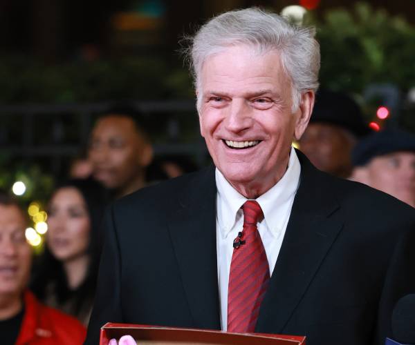 Rev. Graham to Newsmax: Only Jesus Offers Truth