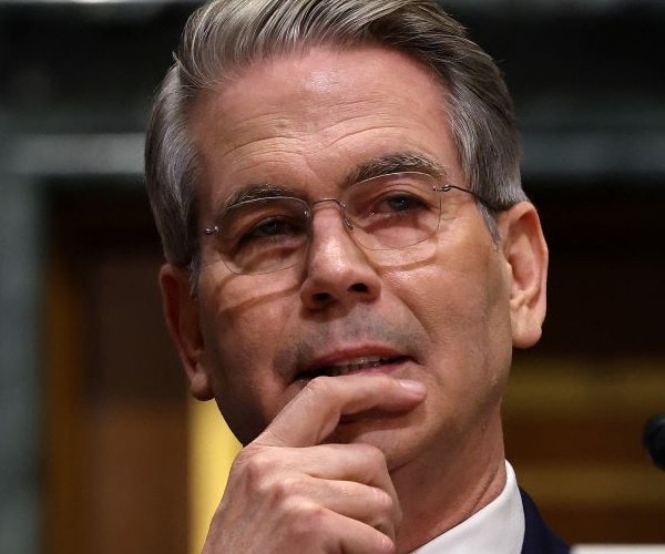 Bessent: Further Russian Sanctions Depend on Peace Talks