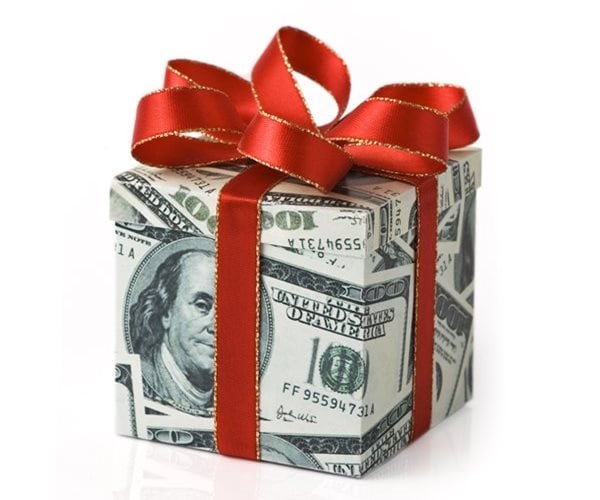 AP-NORC Poll: 60% of Americans OK With Cash Holiday Gifts