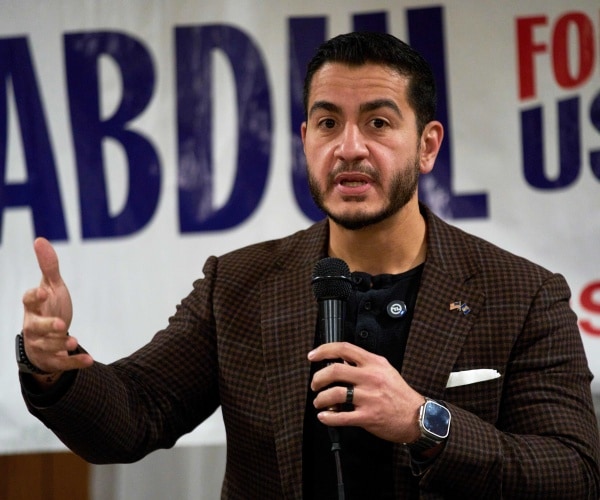 Mich. Dem Senate Candidate Sidesteps Stance on Iran War