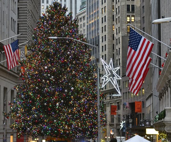 Wall St Advances on Inflation Data With Fed on Deck