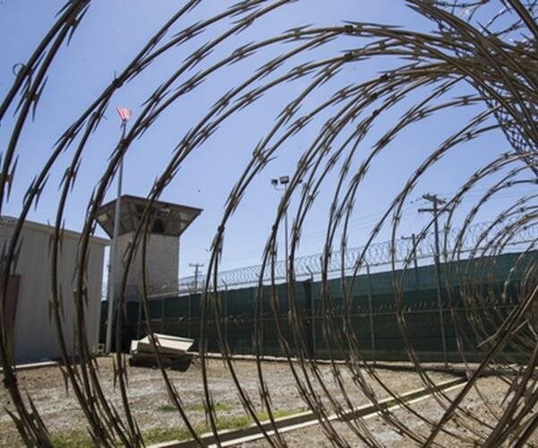 Trump Begins Flying Illegal Immigrants to Guantanamo Bay