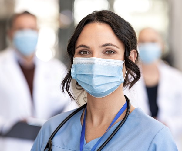 States Revive Mandatory Mask Mandates in Hospitals