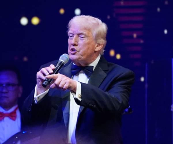 Trump Delays Tariff Raise on Upholstered Furniture, Cabinets, Vanities