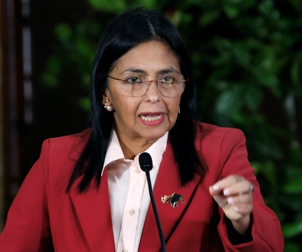 Trump Warns Venezuela's VP: 'Do What's Right' or Else