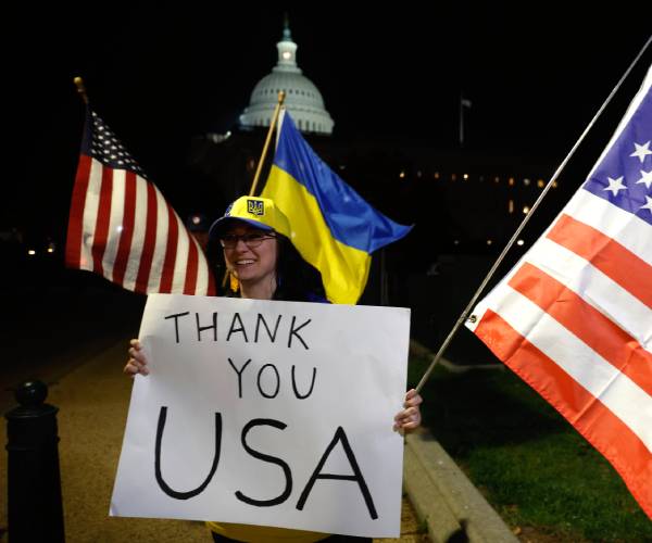 Pro-Ukraine Republicans Aim to Avoid Lapse in Funding