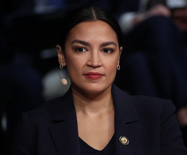 Progressives Demand Support for Wealth Tax for 2028 Presidential Candidates