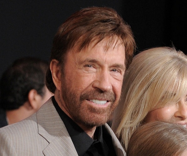 Chuck Norris, Martial Arts Master and Actor Whose Toughness Became Internet Lore, Dies at 86