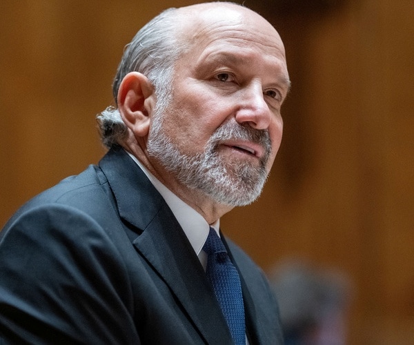 Dems Have Votes to Subpoena Lutnick Over Epstein Ties