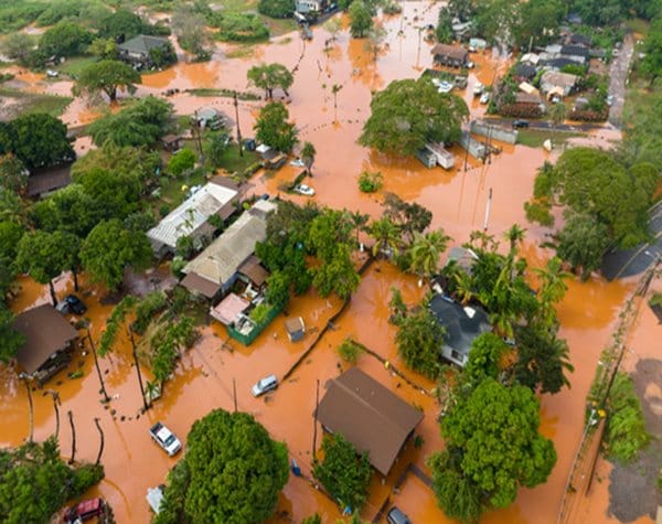Hawaii's Worst Flooding in 20 Years Threatens Dam, Prompts Evacuations, as More Rain Looms