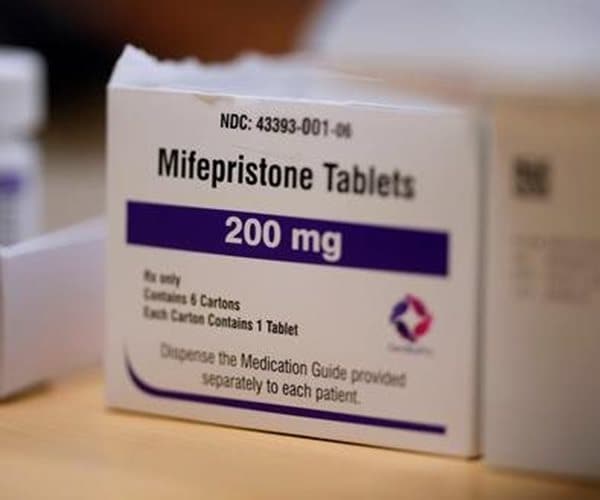 Court Restricts Abortion Access by Blocking Mifepristone by Mail