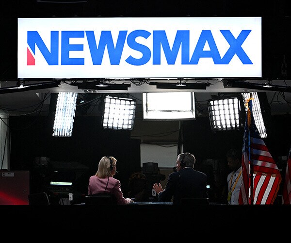 Mark Elenowitz to Newsmax: Public Offering Nears, Viewers Ready to Invest