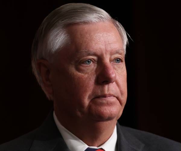 Report: Sen. Graham Urges Iran Strike After UAE Attacks