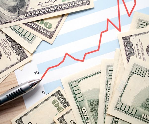 US Profit Growth to Accelerate in 2024&colon; Wall Street