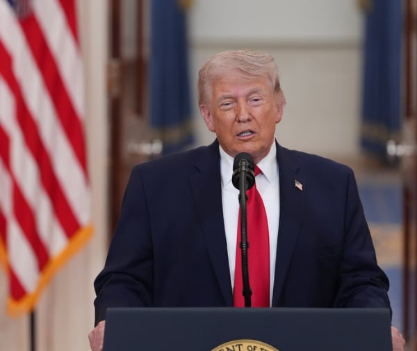 Trump Says Downed US Jet Won't Derail Iran Talks