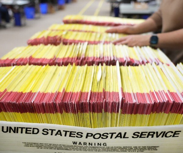 Florida Mail-In Voting Limits Could Hurt Dems in Nov.