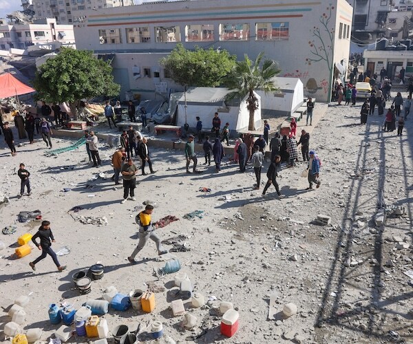 7 Killed in Israeli Strike on Gaza School