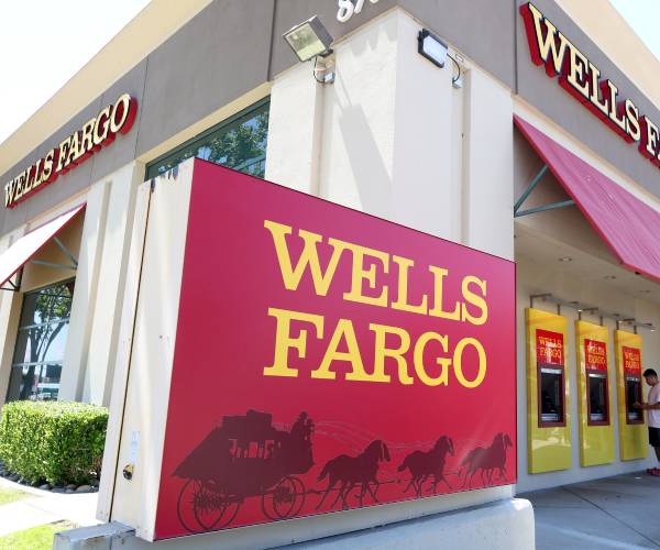 US Eases Restrictions on Wells Fargo After Years of Oversight