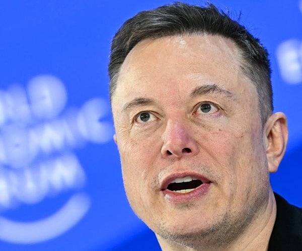 SpaceX Explores Merger With Tesla or xAI