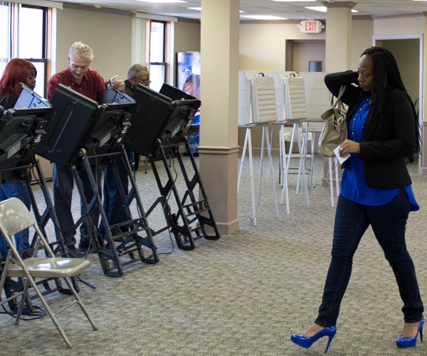 Voting-Ferguson-Missouri-GettyImages-515764302.jpg